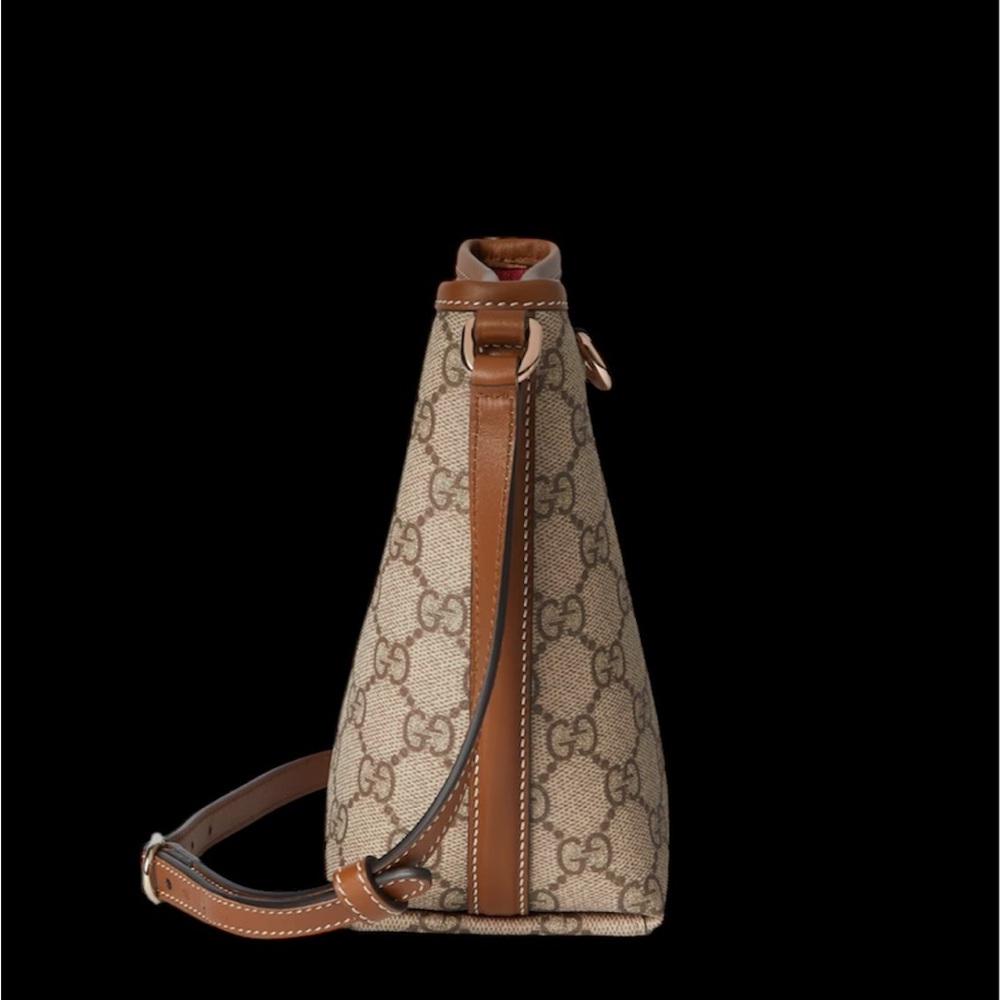 ✨ NIB Gucci GG Emblem Nano Bucket Bag - 100% Authentic ✨ - Picture 4 of 5
